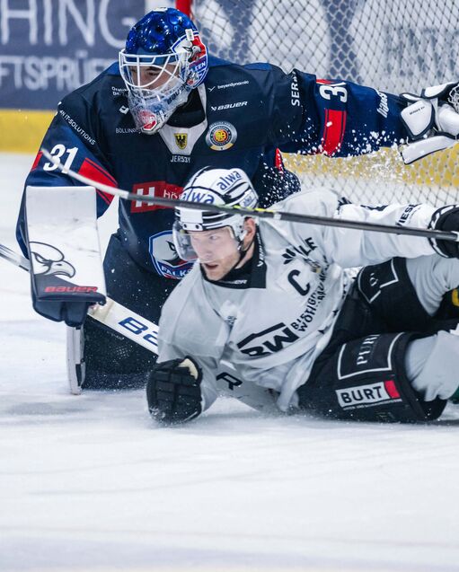 13-Tore-Spektakel geht an die Falken