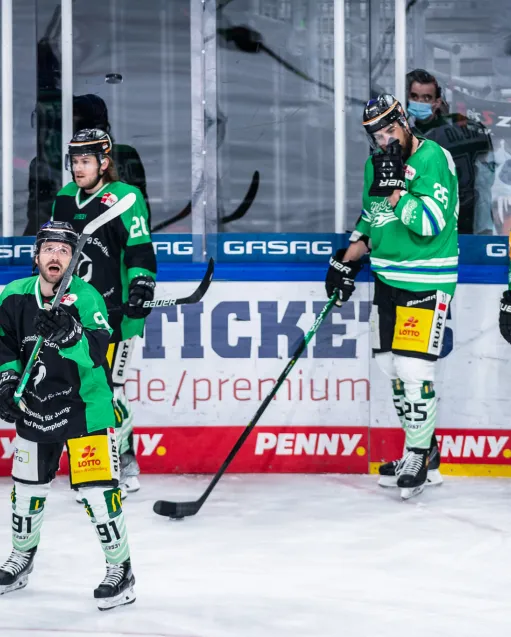 Werde Pate der Warm Up Trikots