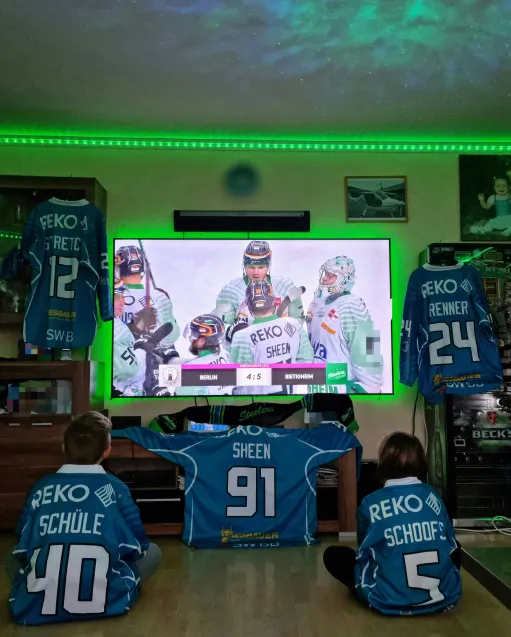 Grüne Atmosphäre vorm TV