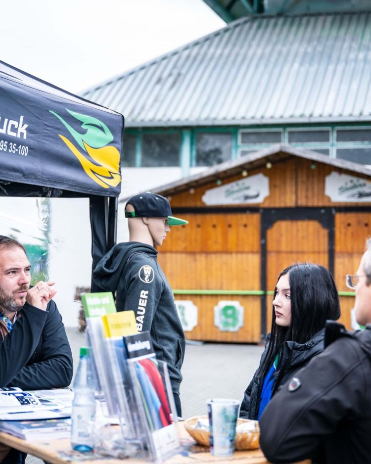 Ausbildungsmesse feiert Premiere bei den Steelers