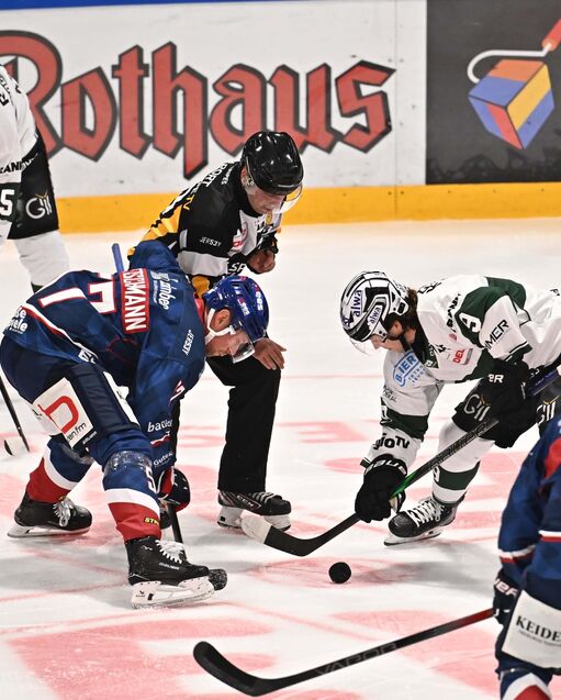 Steelers unterliegen nach verrückter Schlussphase mit 4:3 im Breisgau